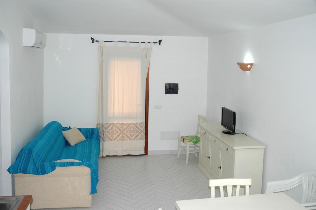 Holiday Homes Stella Marina San Teodoro  Room photo